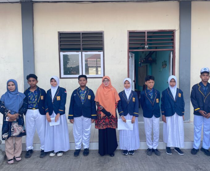 Kelima Kandidat Calon Ketua dan Wakil OSIS SMP Negeri 1 Buru Periode 2026-2027 Sampaikan Visi dan Misi