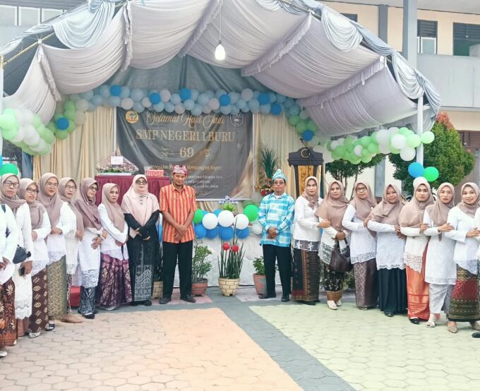 SMP Negeri 1 Buru Rayakan HUT ke-69, Mengukir Prestasi dan Membangun Negeri Menuju Bupolo Berseri