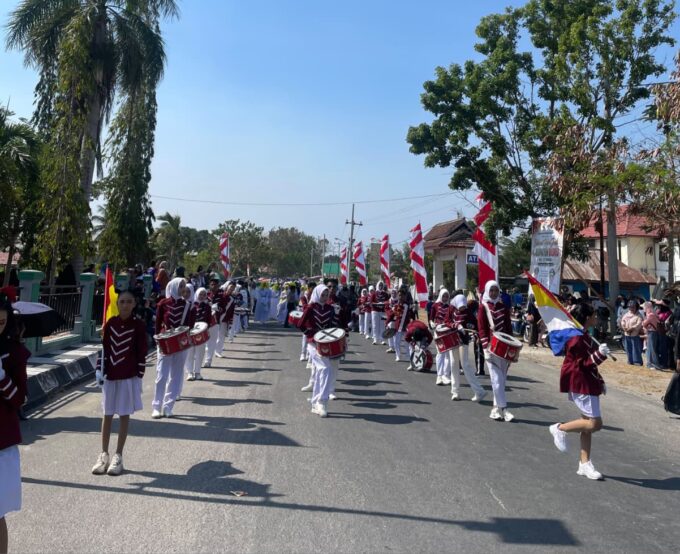 Marching Band SMP Negeri 1 Buru "Gita Bupolo" Turut Meramaikan Kemeriahan HUT Kabupaten Buru ke-27